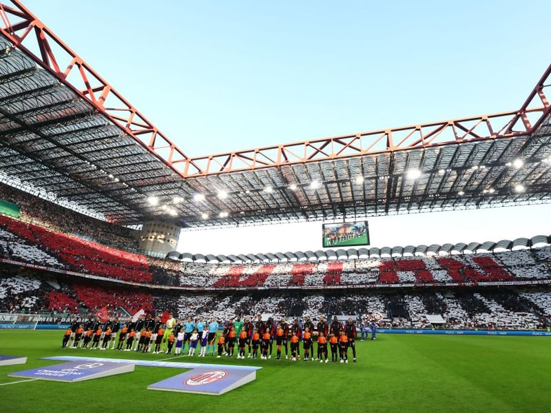 Average attendance: 71,556
