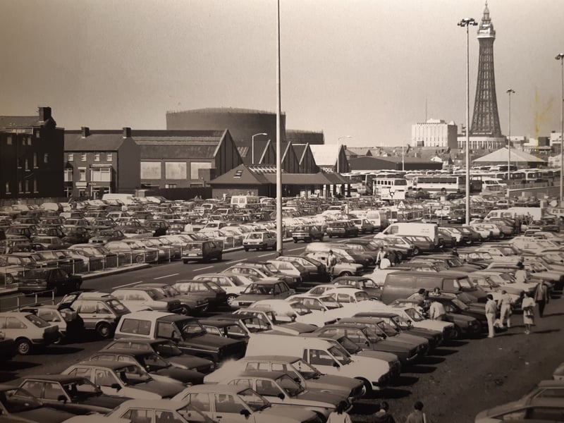 Central Car Park,  not a space free