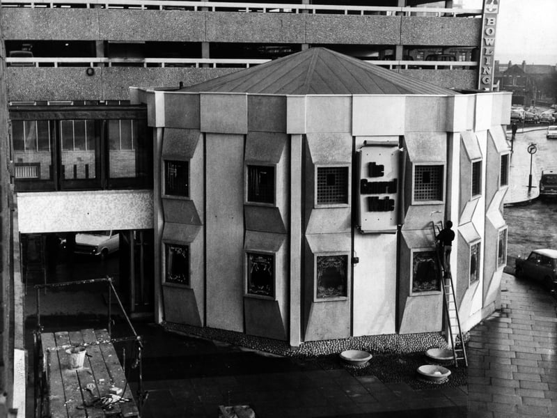 The General Wade, the city's strangest shaped building - an octagonal, two storey public house pictured in October 1965.