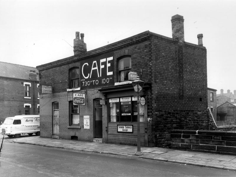 Ormonde Terrace is on the left, the van belong to Harry Reid and sons, Scotch Baker, 30 Bath Road Leeds II. Possibly delivering bread to the cafe which is 13/15 Sackville Street. It was open from 7.30am to 10pm. To the right is the bridge across Sheepscar Beck with steps leading down. A little further along here was a footpath between Meanwood Road and Sheepscar Street North. Pictured in October 1960.