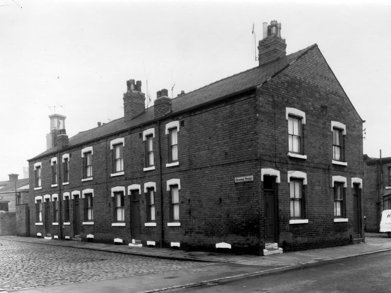On the left part of Oatland Engineering Mill is visible, then number 8 Ormonde Street. Moving right are 6 then 4. The last two windows on the right are part of number 9 Sackville Street, next is number 11. This is at the corner with Ormonde Terrace. Pictured in October 1960.