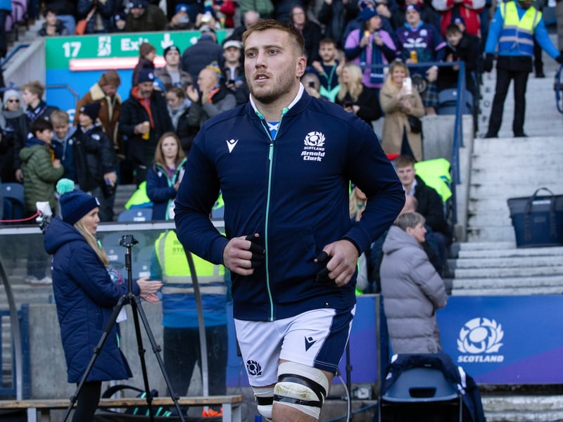 On his 50th Scotland appearance, he was moved to No 8 in Jack Dempsey's absence. Had one handling error to halt a promising move. Another who emptied the well. 7