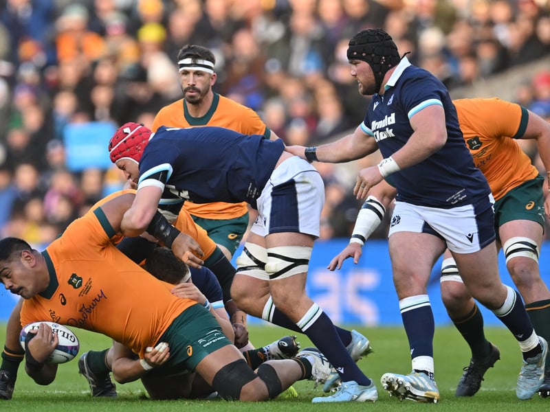 A real menace in the lineout, disrupting the Australians a couple of times and putting in another workmanlike shift. Came off towards the end. 8