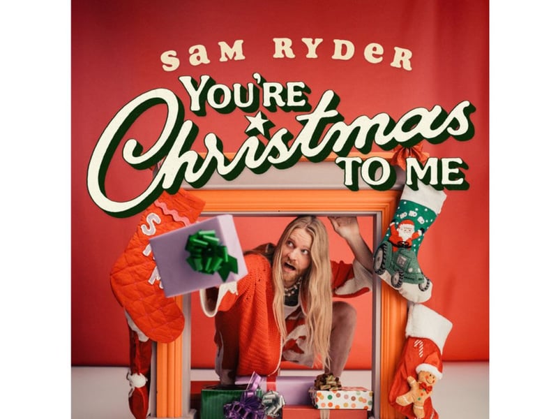 The Eurovision runner-up didn't manage to land the top spot last year with his festive effor 'You're Christmas To Me'. Could Sam Ryder do better this year? He's 33/1 for the top job.
