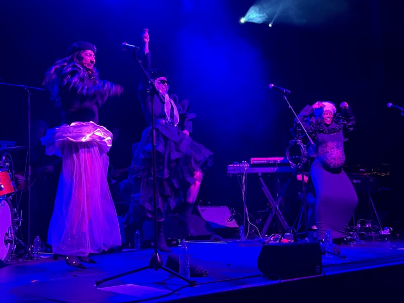 The show was the last of the band's UK tour.