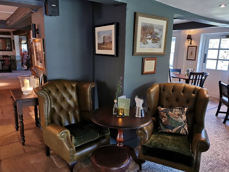 The Melville Inn in Lasswade has a 4* review from 971 reviews. A TripAdvisor reviewer said: “It was very nice. The food was very tasty and well cooked, the chips were very yummy and crispy, the fish tasted lovely. The service was excellent from Blair.”