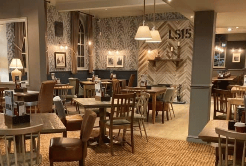 Justinlees Inn in Dalkeith has a 3* rating from 380 reviews. A TripAdvisor reviewer said: “Pauline was fantastic, so accommodating. Food was lovely and drinks are fab. Very friendly experience. Will definitely be back!”