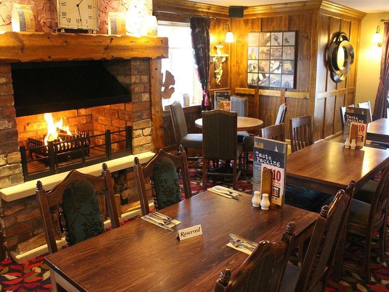 Old Colliery in Danderhall has a 4* rating from 731 reviews. A TripAdvisor reviewer said: “The staff were exceptionally friendly and attentive, and the food was served piping hot and tasted delicious. I ordered the fish and chips, while my wife had the steak. We both thoroughly enjoyed our meals and decided to have dessert as well.”