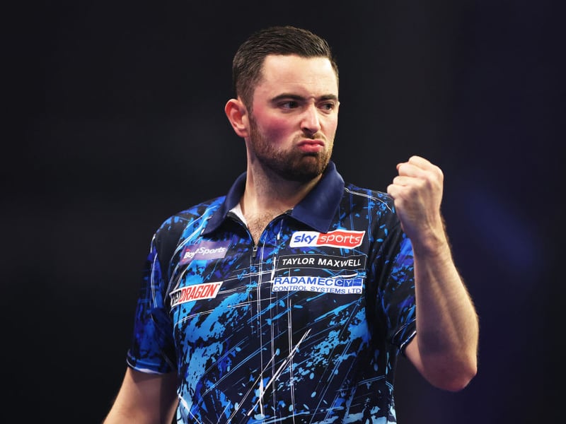 Defending champion and world number one is 11/4 second favourite to win back-to-back titles.