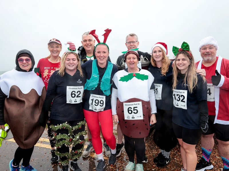 Festive runners. Picture: Chris Moorhouse (011224-04)