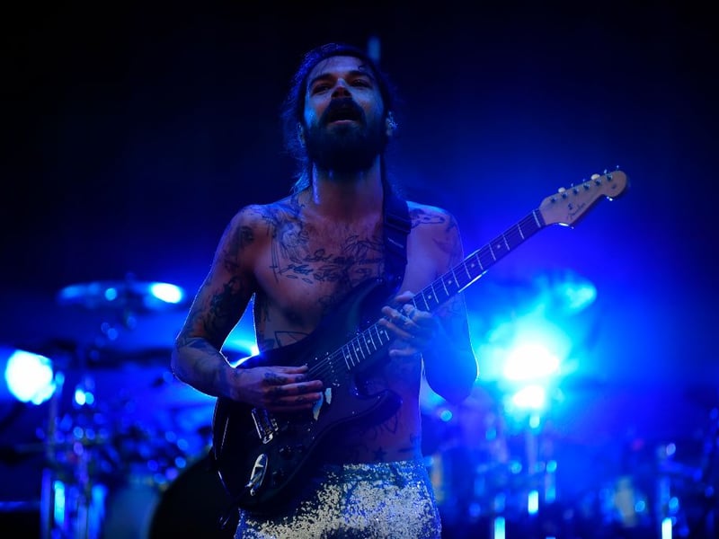 Biffy Clyro's powerful rock sound has earned them 1,432,489 streams, highlighting their dedicated fanbase.