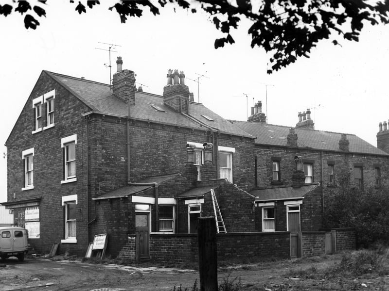 A rear view of Royds Lane in October 1968. On the left at the corner is number 27, this was a dairy shop, business of Ernest Darmon.