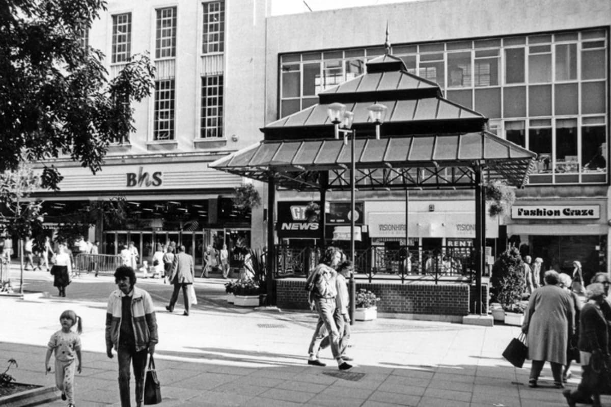 Sheffield retro: 40 nostalgic photos show popular 80s and 90s shops ...