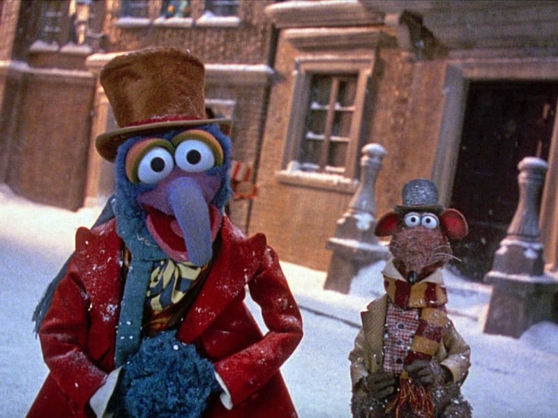 The Muppets take on Charles Dickens’ classic tale in this musical version that brings humour, heart, and holiday cheer. Michael Caine plays Scrooge, with Kermit the Frog, Miss Piggy, and the rest of the Muppets adding their signature charm.