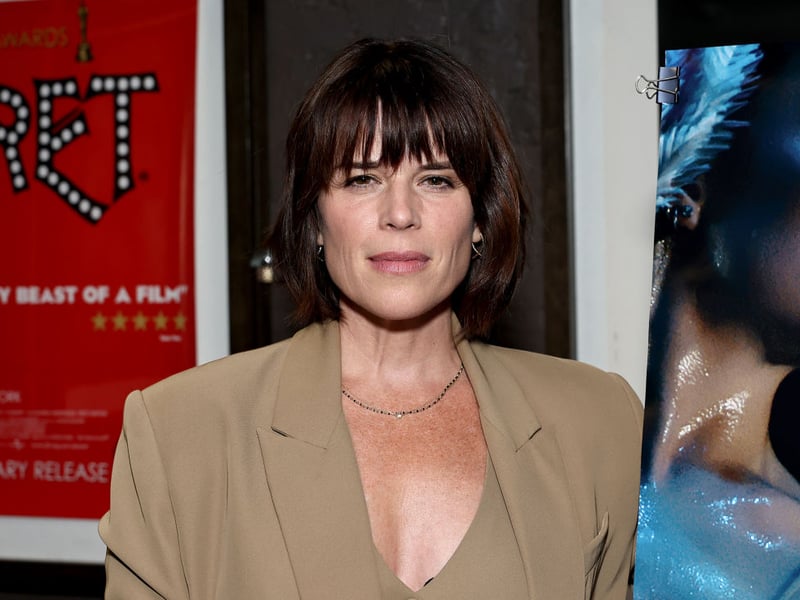 Scream star Neve Campbell's father, Gerry Campbell, originally came from Glasgow. He emigrated to Canada where he was a high school drama classes. Both her maternal and paternal grandparents worked in the theatre industry so acting is clearly in the family.
