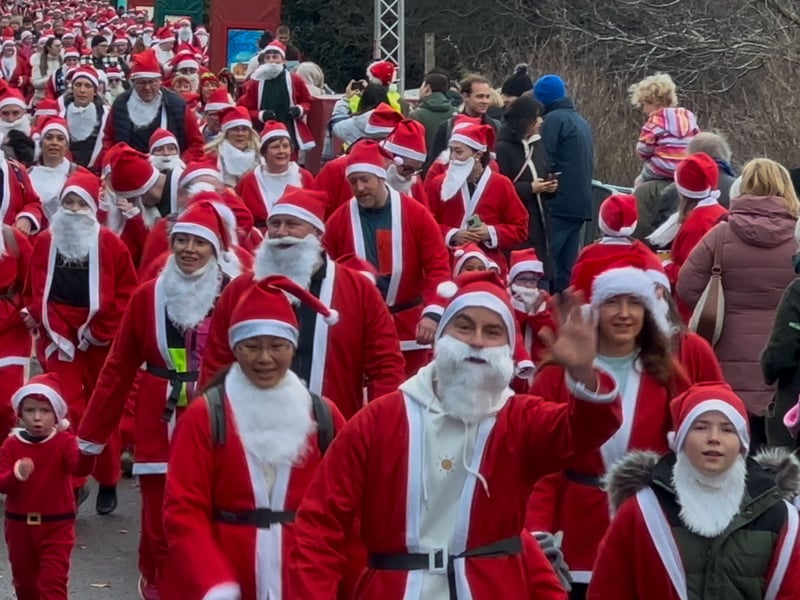 Now in its 20th year, the Edinburgh Santa Run is an annual festive fundraiser organised by local charity, When You Wish Upon a Star