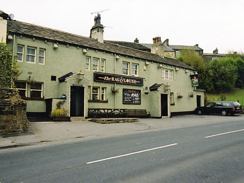 The Rag & Louse was on Kirk Lane. This pub was previously known as The Oddfellows and has now been converted to residential use.