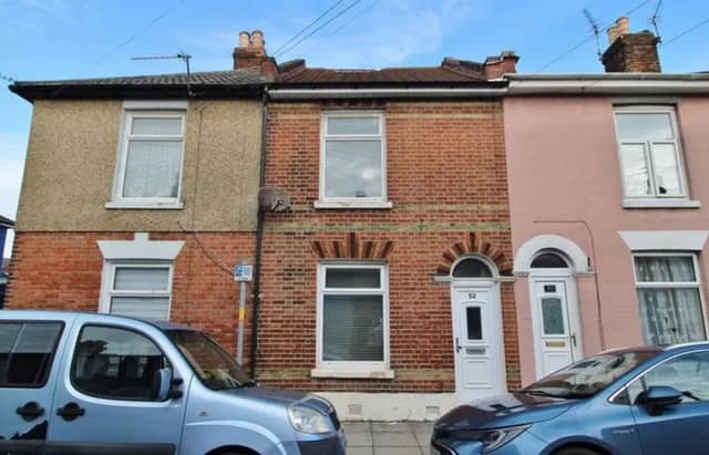 This terraced home comes with three bedrooms, one bathroom and two reception rooms as well as a spacious garden.