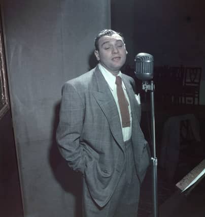 Frankie Laine's classic ballad "I Believe" holds the record for the longest consecutive reign at the top of the UK Singles Chart, with an astonishing 18 weeks at Number 1 in 1953. His success was not a single stint, though—it saw three separate runs at the top, one of which stretched to an impressive nine weeks straight.