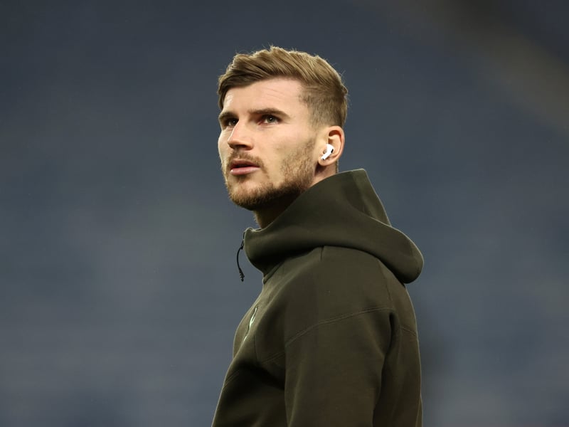 Miserable time of things at Spurs right now. Let an easy pass roll under his boot in a comical moment. Summed up his night - and perhaps season. Hooked for Dejan Kulusevski at the interval. 3