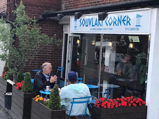 This Greek restaurant on Dixon Lane offers top rated gyros, souvlaki and more.