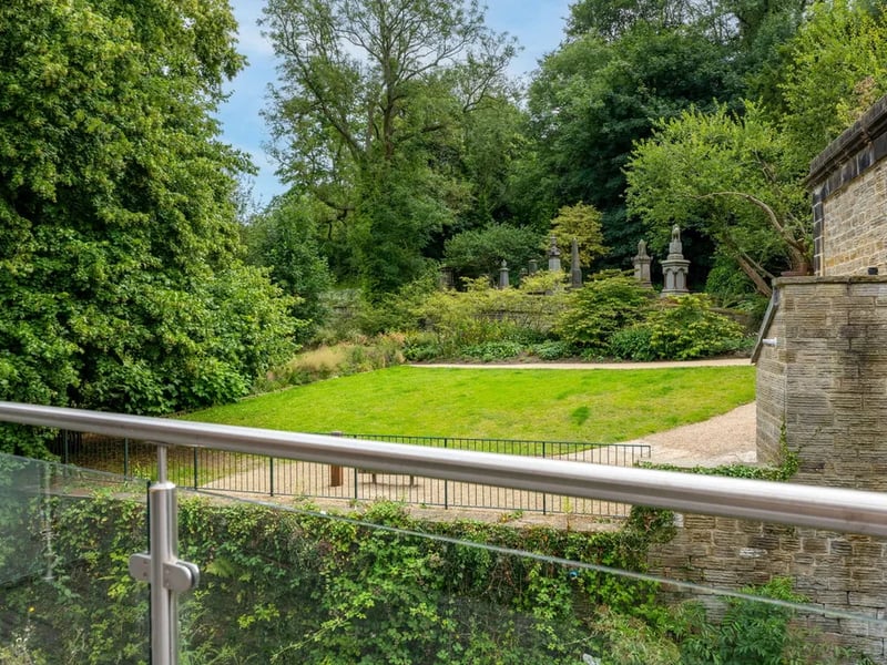 This is surely the top selling point. The new owners will have the pleasure of looking out over and enjoying the park every single day.