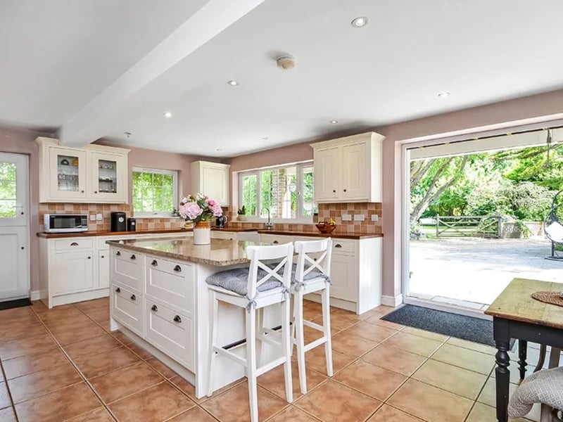 For more information about this home, visit Fine and Country Drayton website.