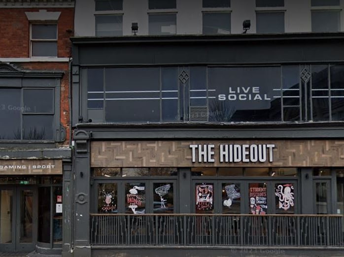Based in the heart of the city centre is this buzzing pub and eatery. People rate the customer service too, which is a bonus for this vibrant watering hole.
