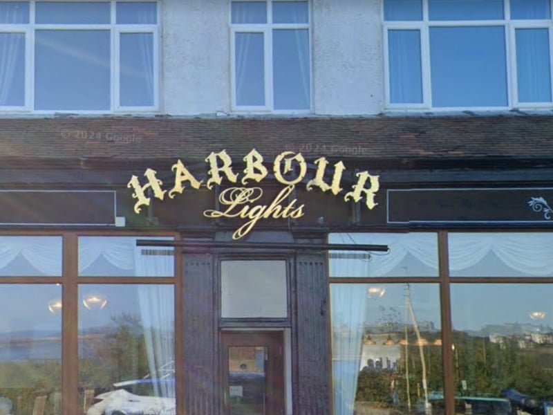 Harbour Lights Inn is a historical pub which overlooks the seaside. As well as serving up an excellent selection of alcoholic beverages, soft and hot drinks, the pub is also highly regarded for its food options which includes fish and chips, sunday roasts and more.
