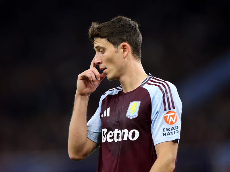 The Spanish defender could hardly walk after leaving the field with a foot injury against Brighton last month, and isn't expected back until early March.