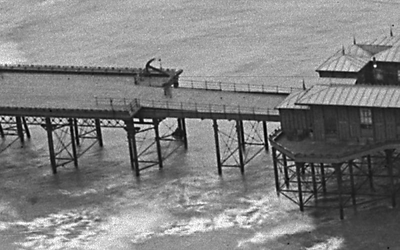 A 1902 Tower-top view showing the position of the Foudroyant 's anchor at the start of the widened section of North Pier