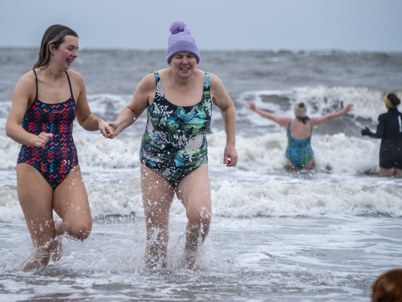 Portobello Loony Dook 2025