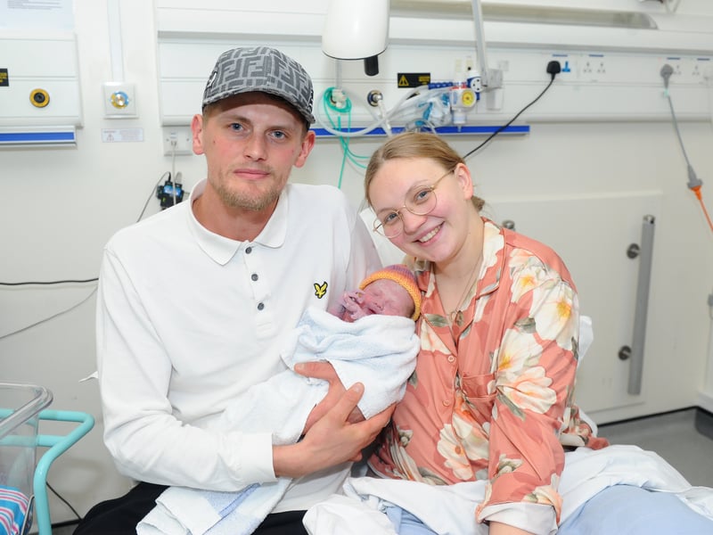 Megan and Callum Martin, from Farlington, were hoping to get home today (January 2) where Rosemary's older sister Florence, and brother Albert, are excited to meet her.
Picture: Sarah Standing (010125-1094)
