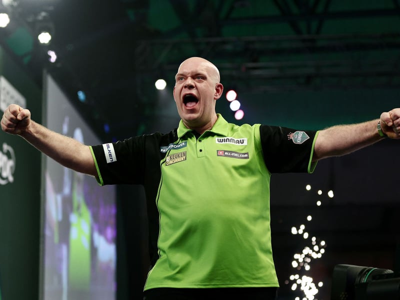 Dutchman Michael van Gerwen has banked £815,500 in the two year ranking period - just missing out on a win at this year's world championships.
