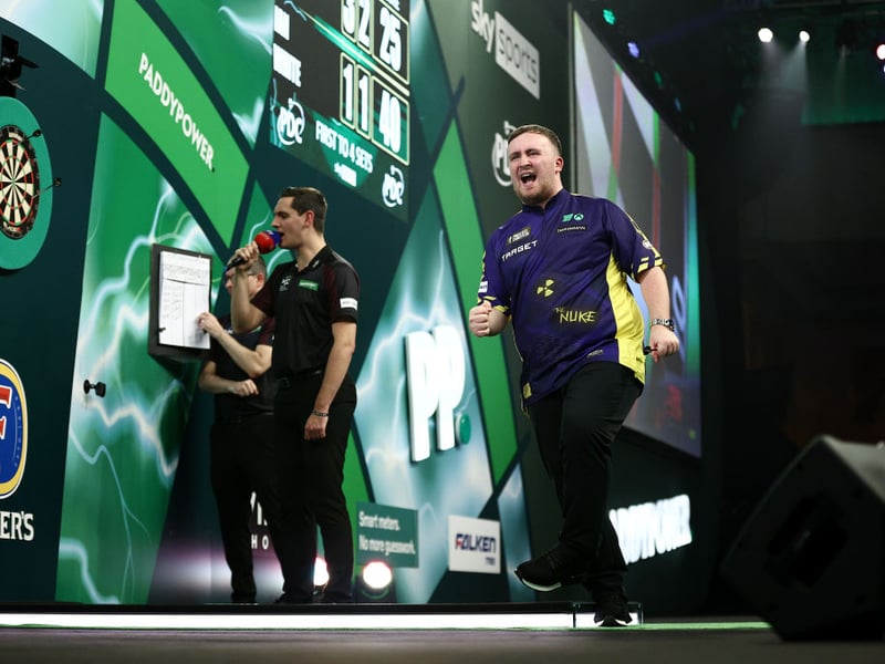 Another English darter awaited Littler in the third round - Ian White. He was swiftly despatched 4-1 by the prodigy.