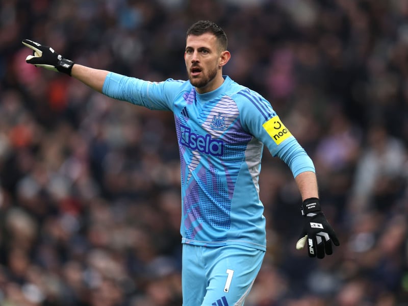Made one big save at the end of the first half. Put under pressure from set-pieces but dealt with it well, making some good claims. Reacted well, handled the ball comfortbaly and commanded his area. Looked emotional as he left the pitch in what could be his final appearance. 