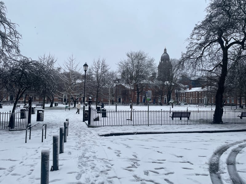 Park Square in Leeds looking like it belongs on a Christmas card.