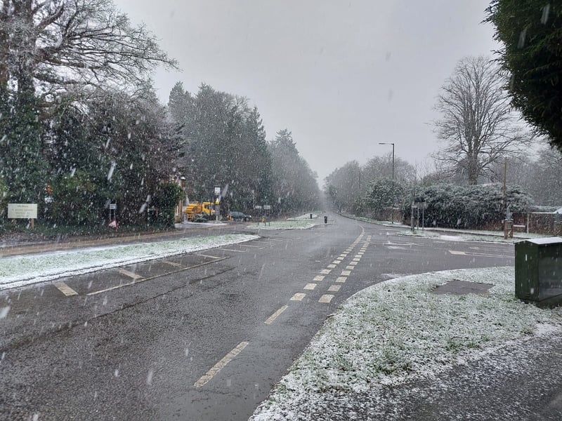 Snow is falling in parts of Hampshire today as forecast in a yellow weather warning from the ME.T Office