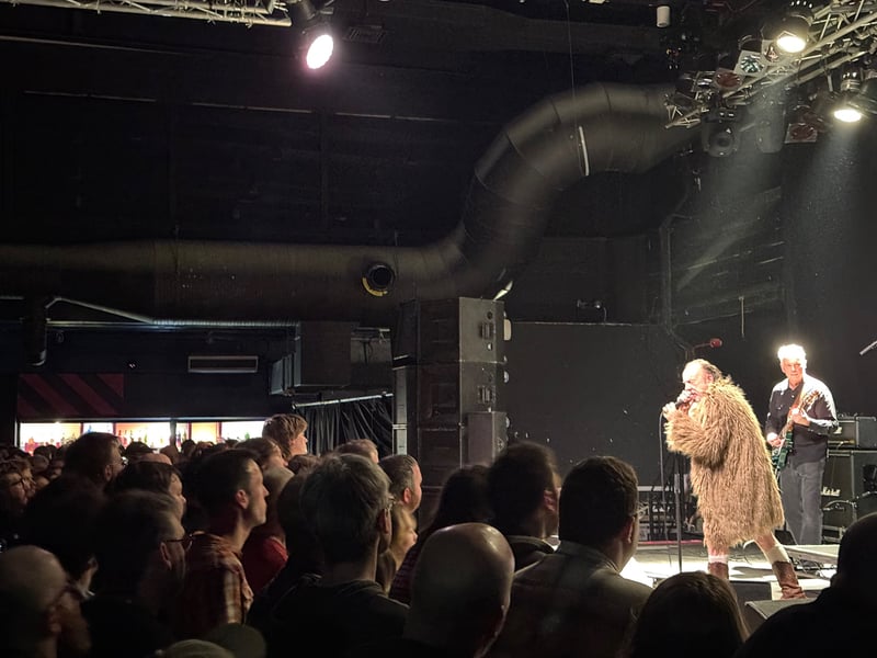 Teh Jesus Lizard played a sprawling 23-song set.