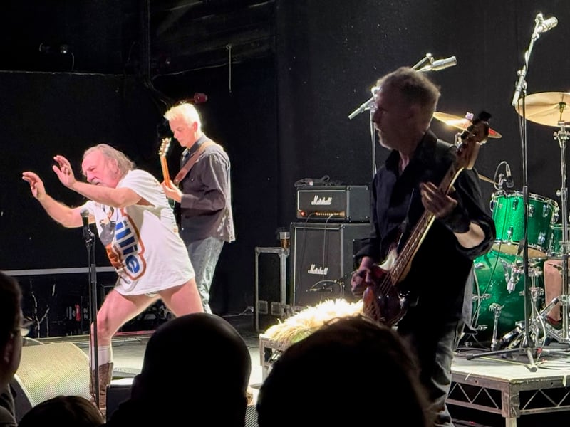 The Jesus Lizard opened with 'Seasick'.
