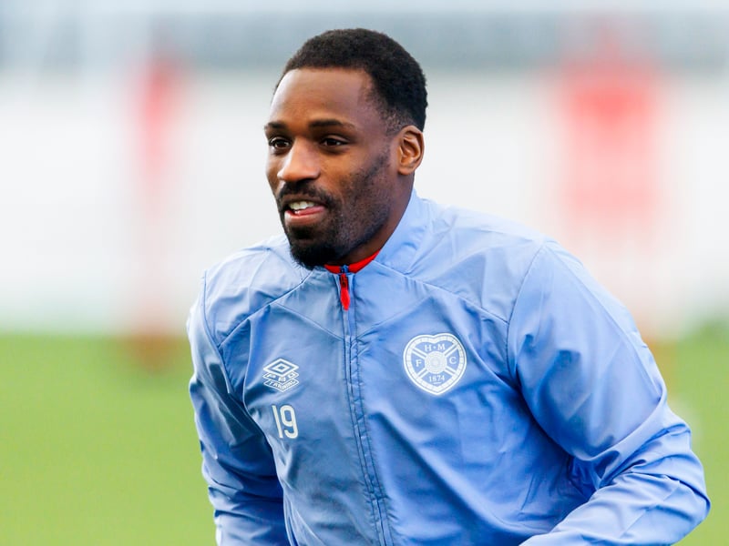 6/10 Came on for his Hearts debut and looked dangerous. Almost scored from Grant's cross and then a volley from the resultant corner.
