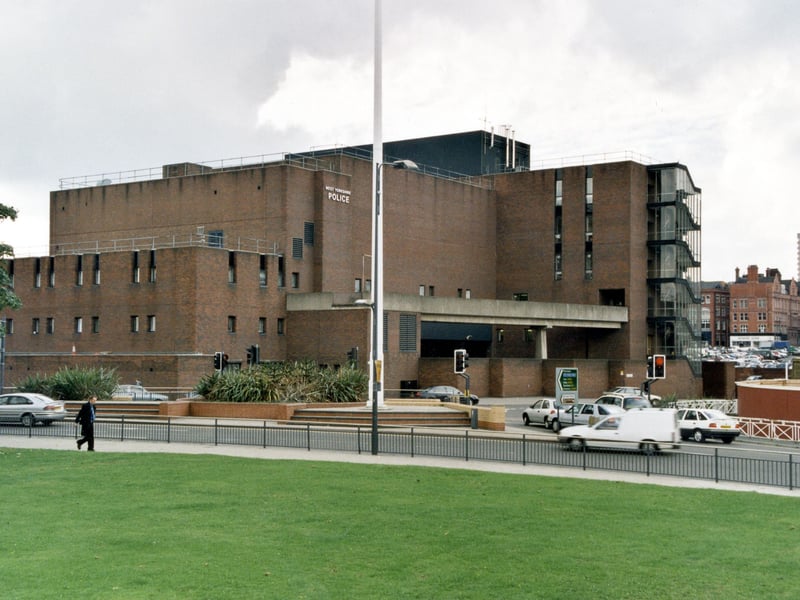 Share your memories of Leeds in 1999 with Andrew Hutchinson via email at: andrew.hutchinson@jpress.co.uk or tweet him - @AndyHutchYPN
