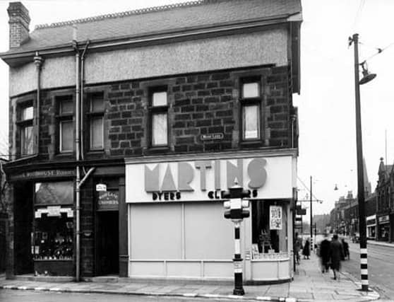 The junction of Otley Road with Wood Lane in October 1942.