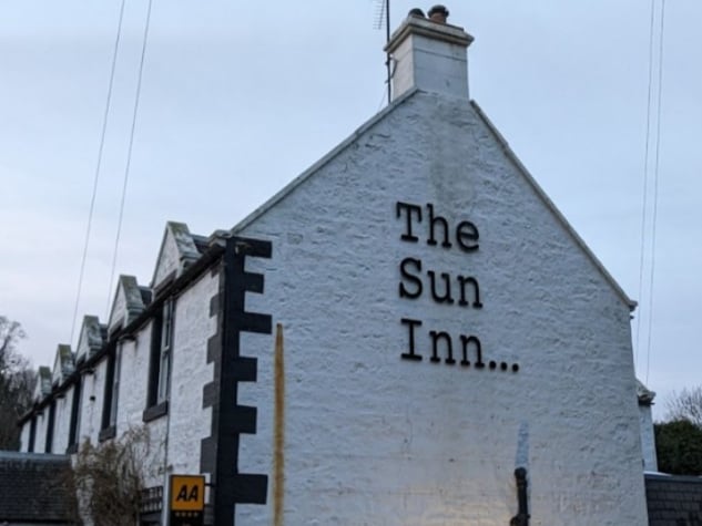 The Sun Inn in Dalkeith has a 4* rating from 1,318 reviews. A TripAdvisor reviewer said: “Amazing! The best prawn & monk fish curry I ever had! Fresh, exciting and super tasty. Scallops as a starter were the size of a main course! I can’t recommend this place enough!”