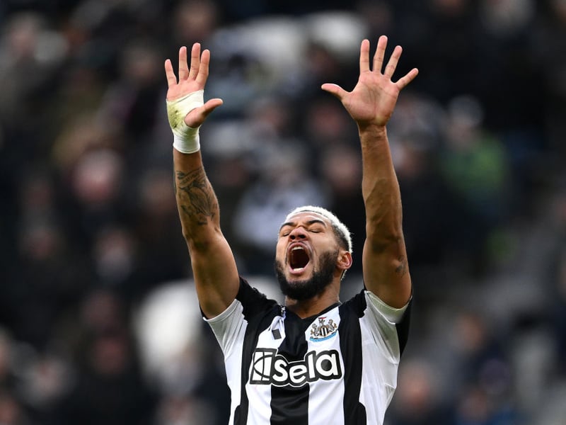 Every midfield needs a Joelinton, right? A midfield destroyer Howe has described him as in a nod to his physical qualities. 