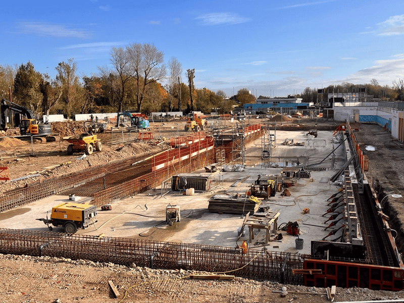 This is an overview of what the pool looked like in the second week of December 2024. The concreting of the walls were due to be completed by the following week.