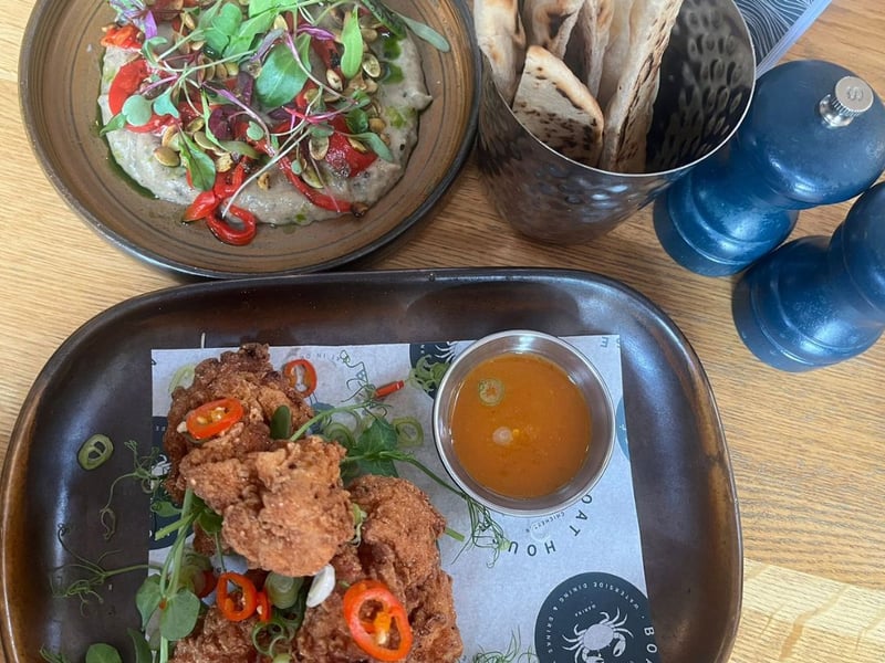 The buttermilk fried chicken was absolutely delicious and the  babaganoush was a brilliant vegetarian alternative. 