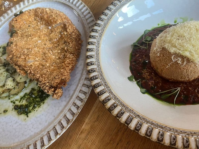 I had the venison arancini for my main and it defeated me - the large arancini ball was full of meat and rice, so much so that I couldn't finish it. 
