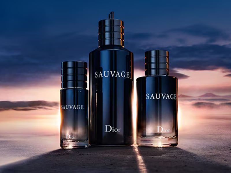 The final podium place goes to Dior Sauvage. The top notes of the fragrance are bergamot, and pepper. The middle notes consist of Sichuan Pepper, Lavender, Pink Pepper, Vetiver, Patchouli, Geranium, and elemi. The base notes of the fragrance are Ambroxan, Cedar, Labdanum.