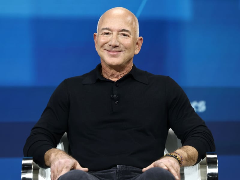 Sitting a couple of seat down from Elon Musk at the inauguration of President Donald Trump was Amazon founder Jeff Bezos. He's the world's second richest man with a forture of around $248.1 billion.